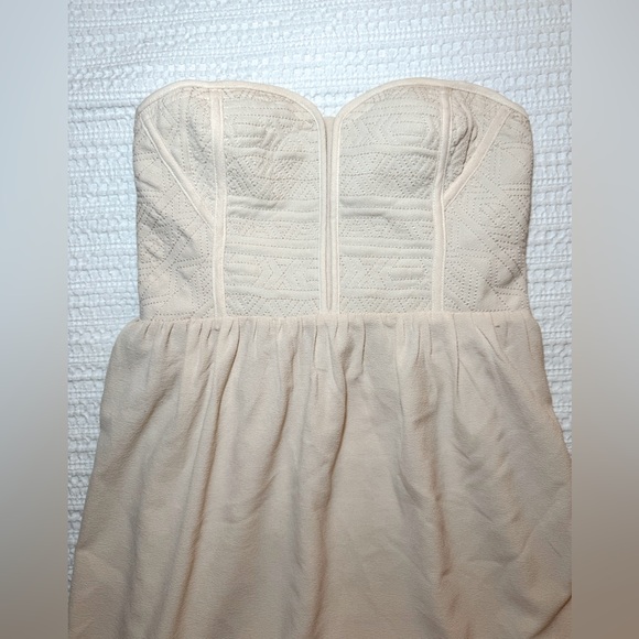 BRAND NEW - URBAN OUTFITTERS Strapless Ivory Creme Mini Dress (Size M) - Picture 9 of 11